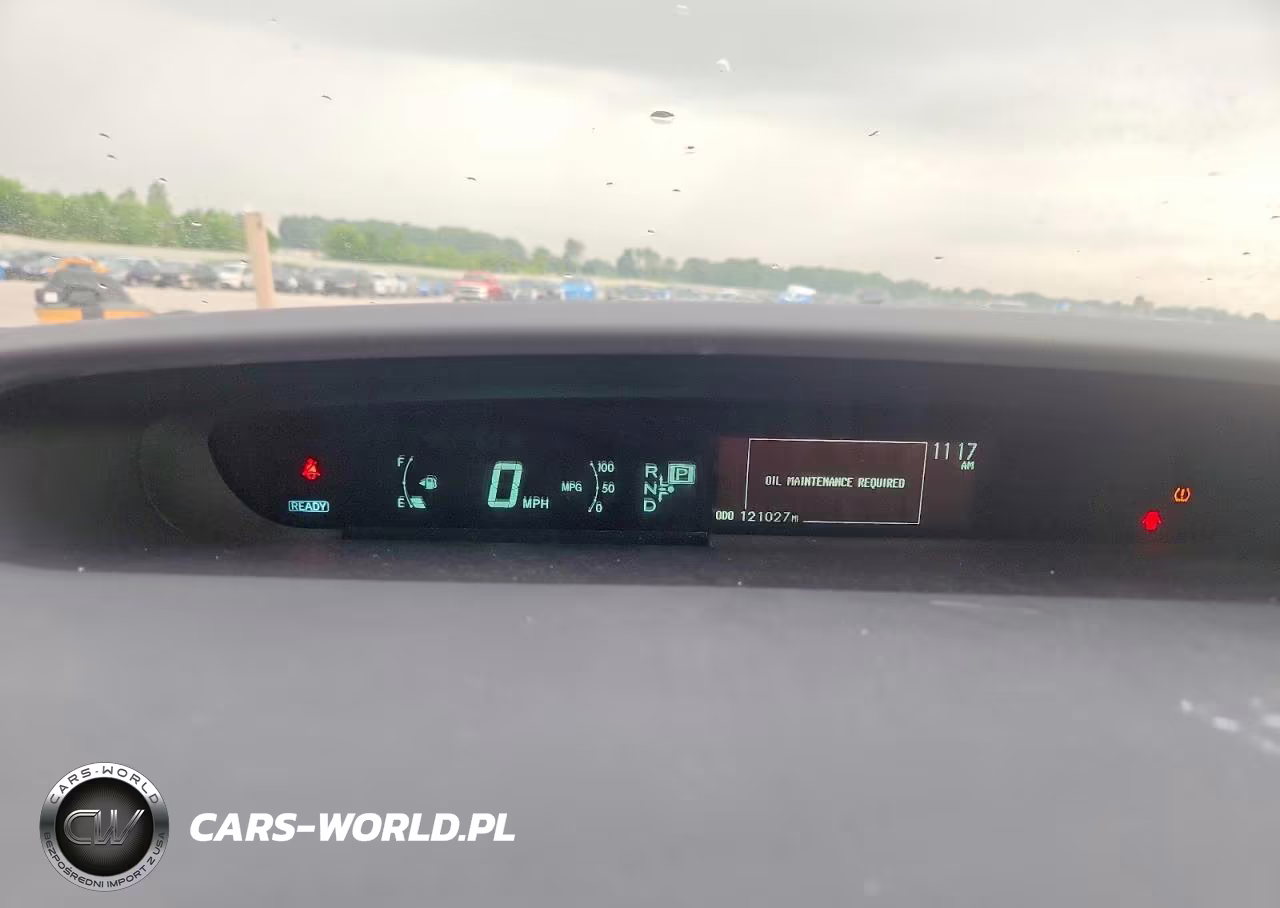 2011 Toyota Prius Two VIN:JTDKN3DU4B5330772 - 9