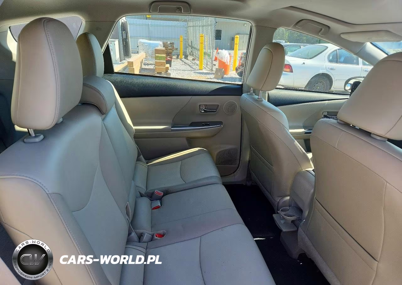 2015 Toyota Prius V Five VIN:JTDZN3EUXFJ031622 - 10