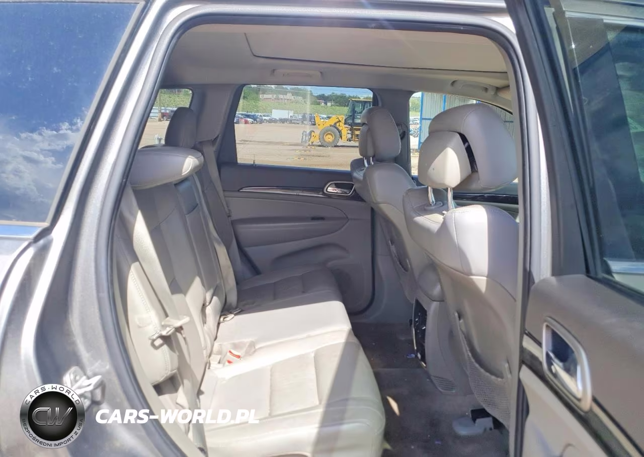 2012 Jeep Grand Cherokee Laredo VIN:1C4RJFAG2CC345178 - 11