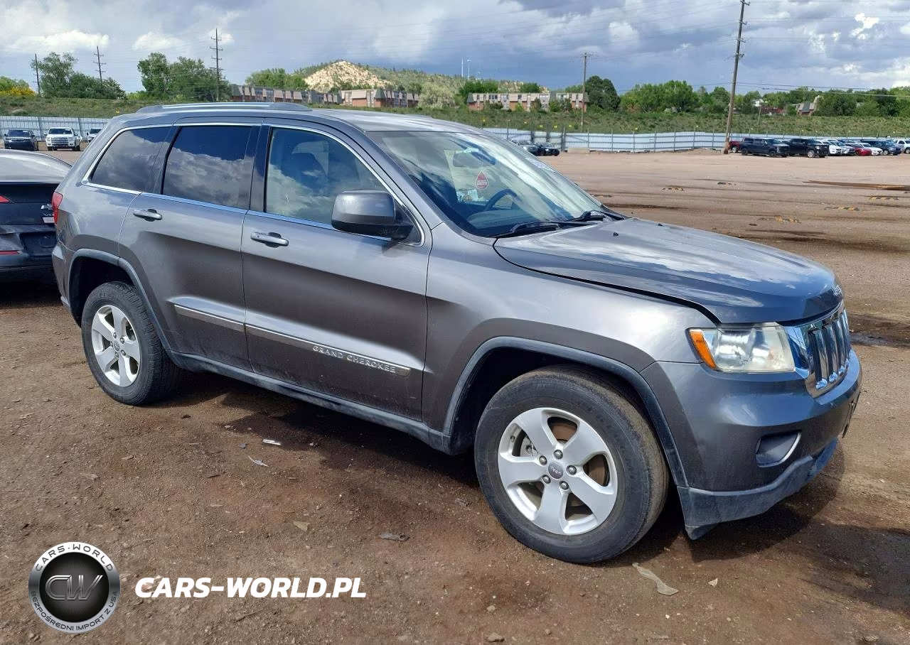 2012 Jeep Grand Cherokee Laredo VIN:1C4RJFAG2CC345178 - 4