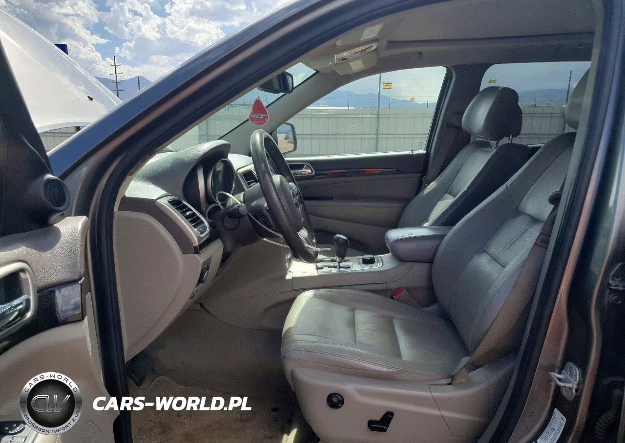 2012 Jeep Grand Cherokee Laredo VIN:1C4RJFAG2CC345178 - 7