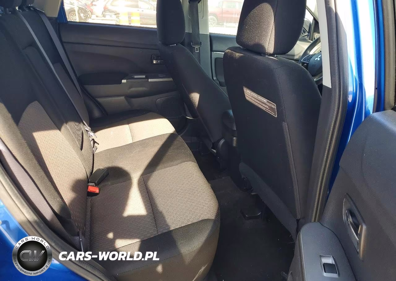 2018 Mitsubishi Outlander Sport Es VIN:JA4AP3AU9JU007116 - 11