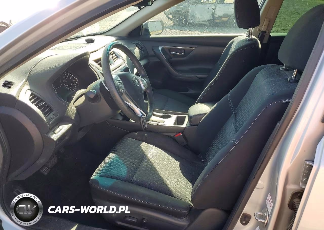 2016 Nissan Altima 2.5 S VIN:1N4AL3AP3GC135822 - 7