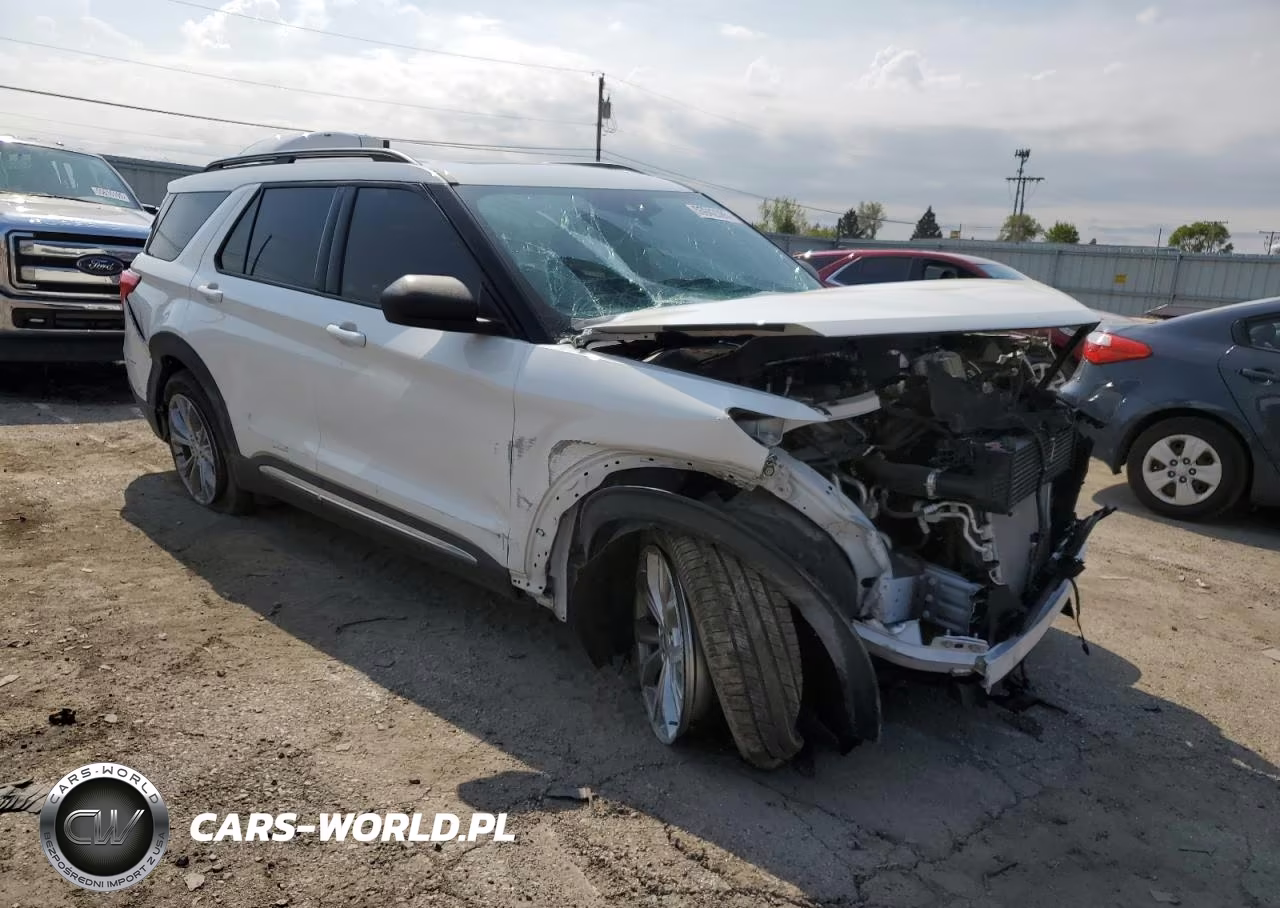 2020 Ford Explorer Xlt VIN:1FMSK8DHXLGA43897 - 4
