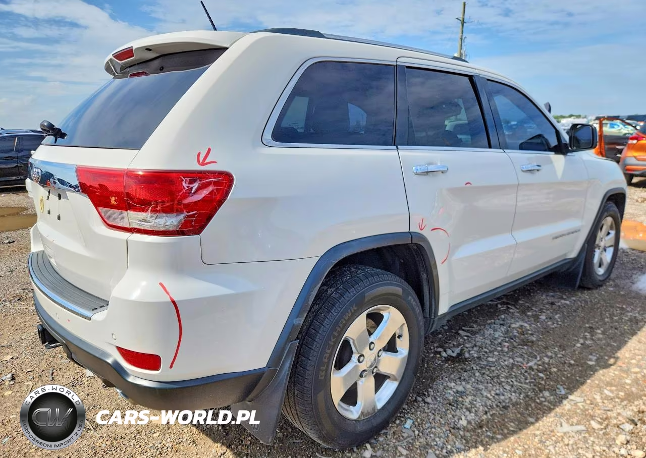 2011 Jeep Grand Cherokee VIN:1J4RS5GTXBC610790 - 3