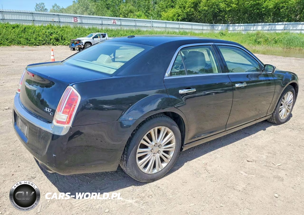 2013 Chrysler 300C VIN:2C3CCAKT9DH665647 - 3