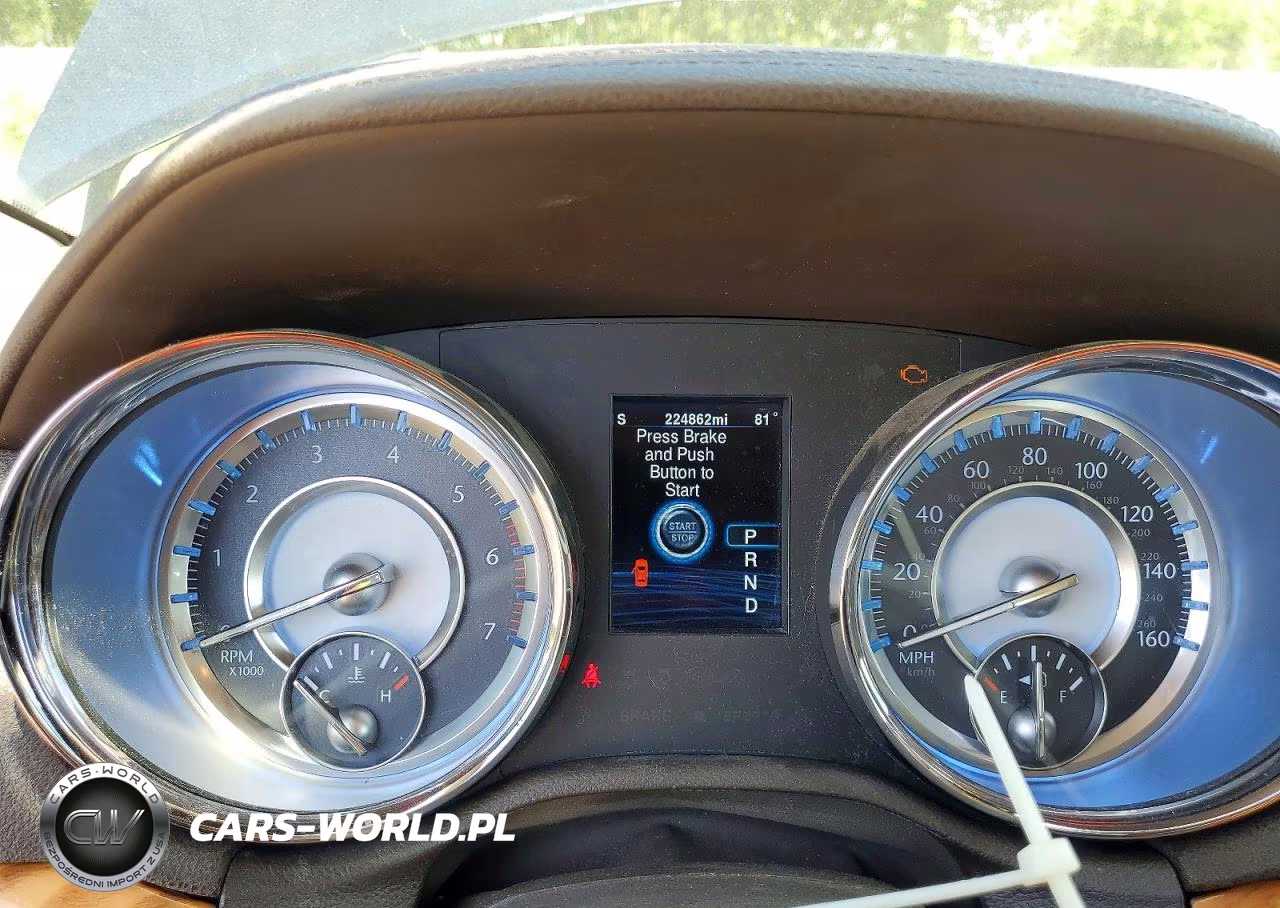2013 Chrysler 300C VIN:2C3CCAKT9DH665647 - 9