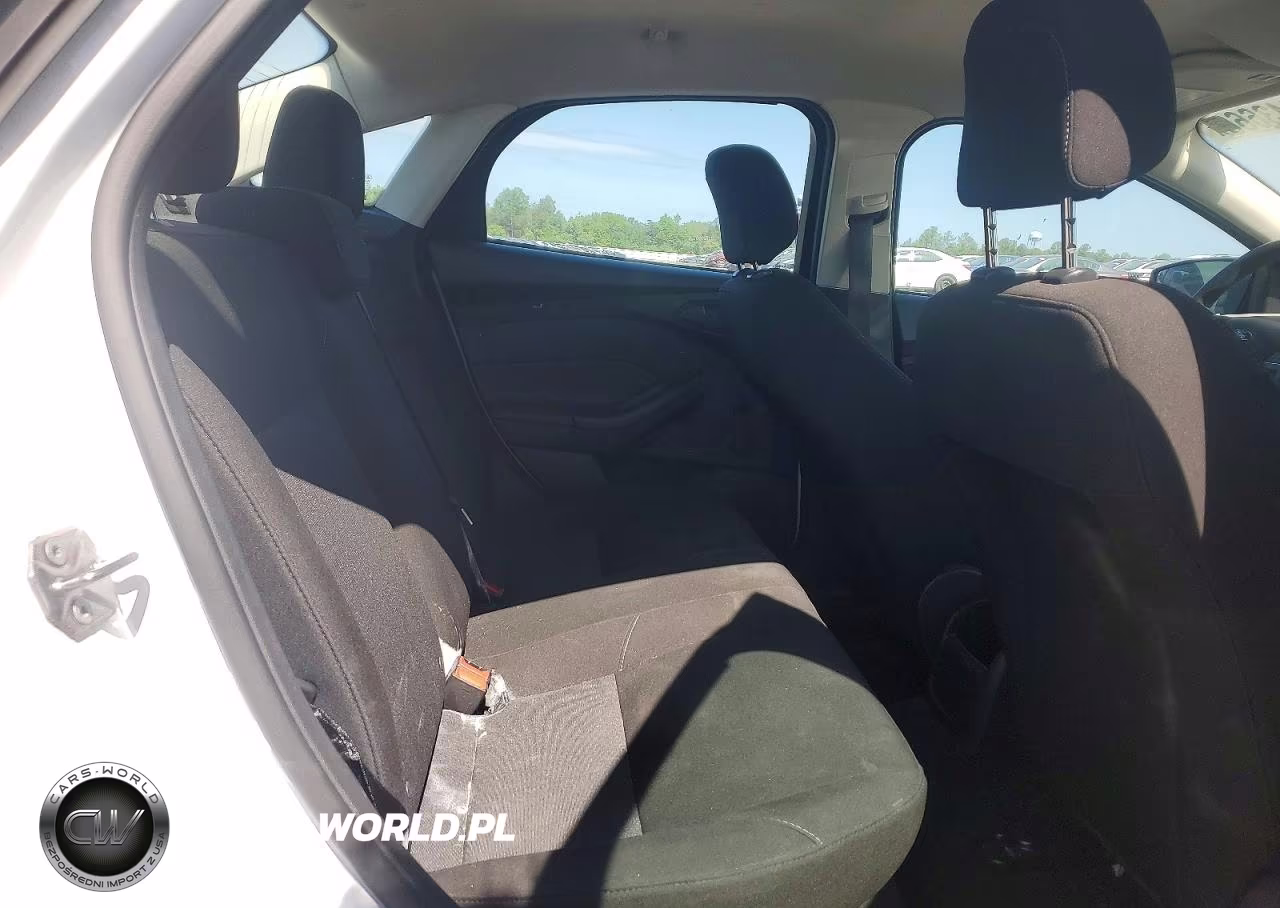2017 Ford Focus S VIN:1FADP3E28HL256671 - 10