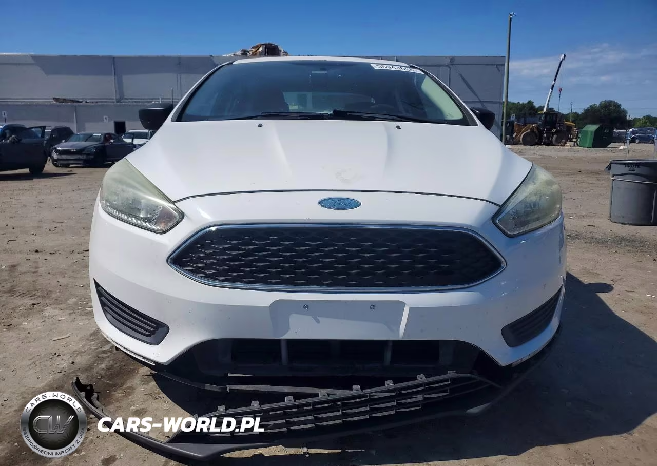 2017 Ford Focus S VIN:1FADP3E28HL256671 - 5