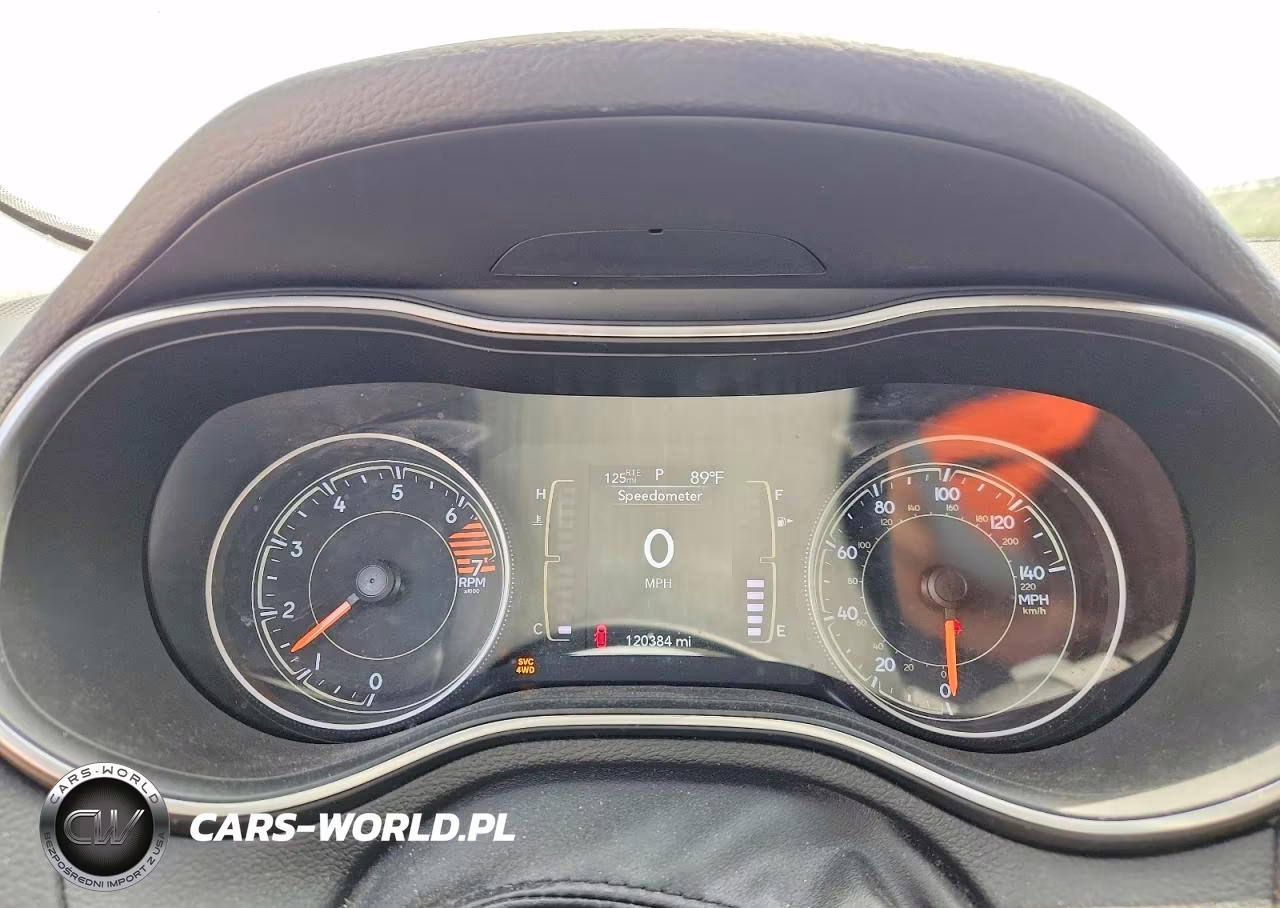 2020 Jeep Cherokee Latitude VIN:1C4PJMCB3LD611878 - 9