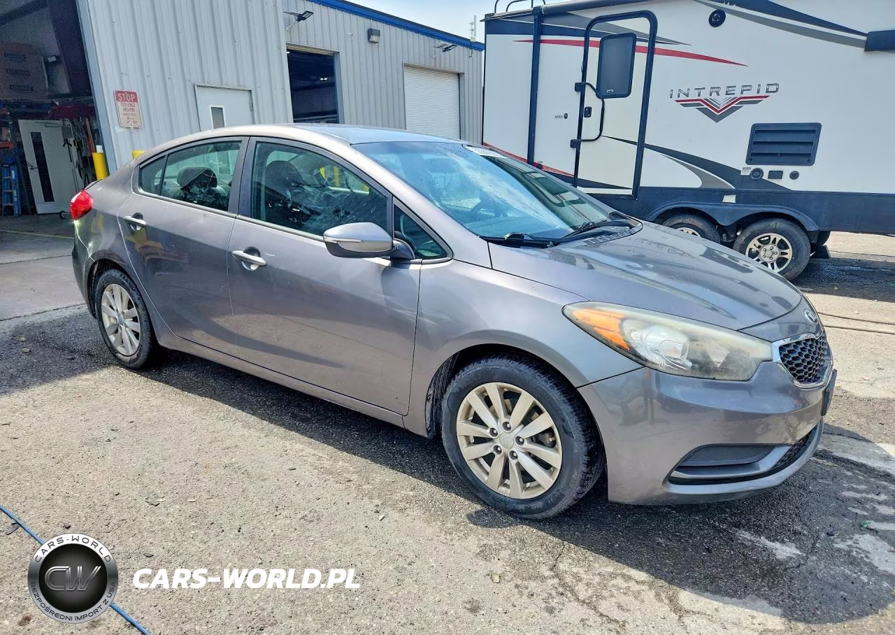 2016 Kia Forte Lx VIN:KNAFX4A6XG5508843 - 4