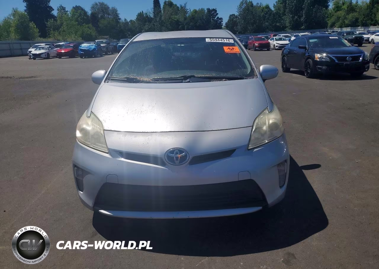2013 Toyota Prius Three VIN:JTDKN3DU6D0353468 - 5