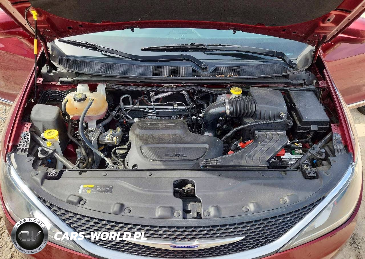 2020 Chrysler Pacifica Touring L VIN:2C4RC1BGXLR182881 - 12