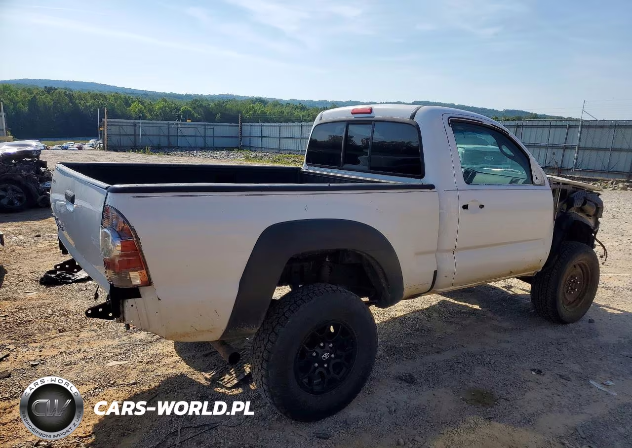 2012 Toyota Tacoma Base VIN:5TFPX4EN7CX008565 - 3