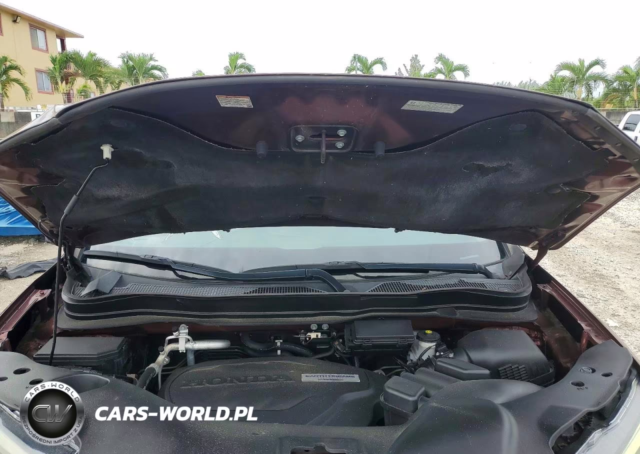 2018 Honda Pilot Touring VIN:5FNYF5H93JB014365 - 12