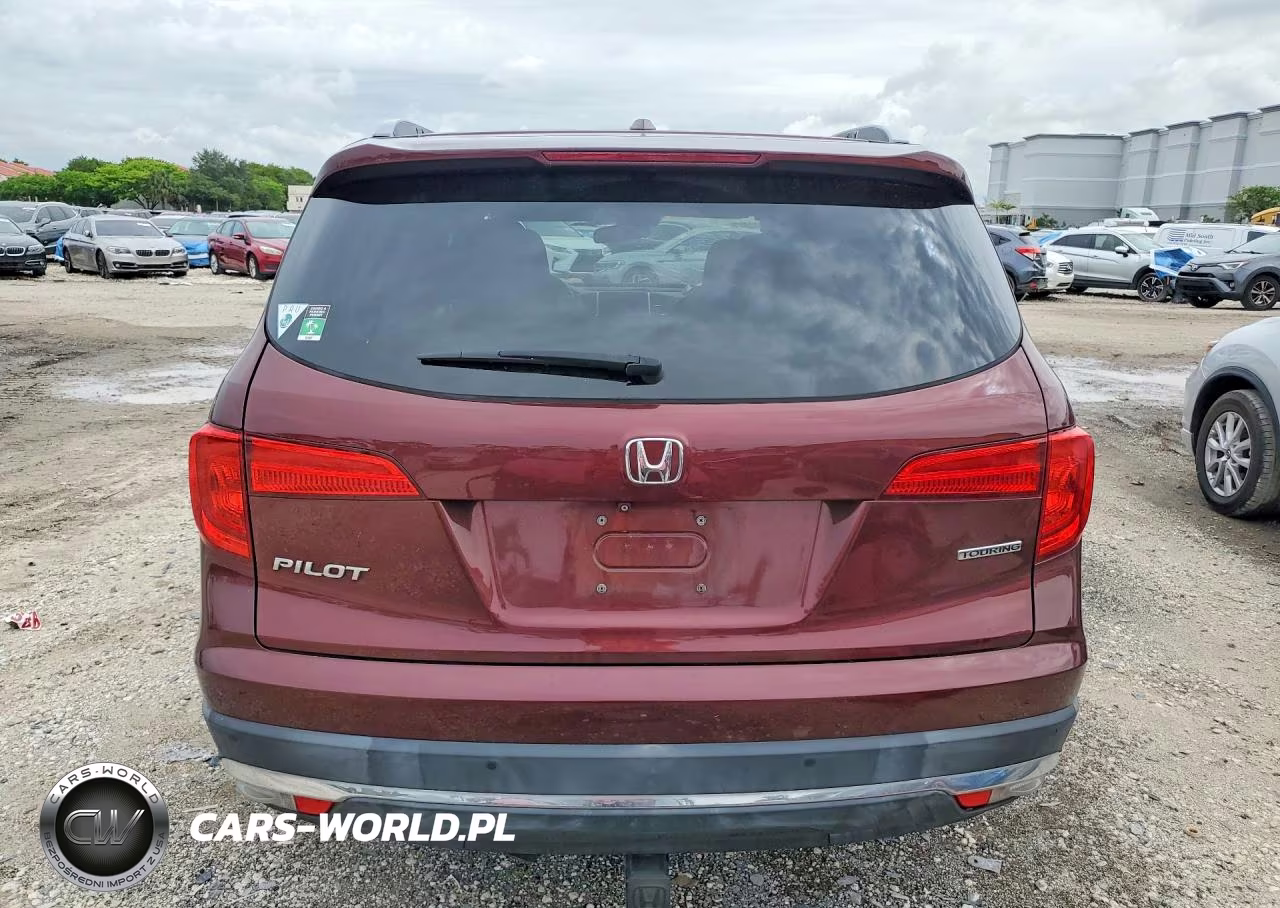 2018 Honda Pilot Touring VIN:5FNYF5H93JB014365 - 6