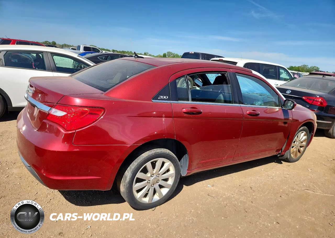 2012 Chrysler 200 Touring VIN:1C3CCBBB2CN107111 - 3