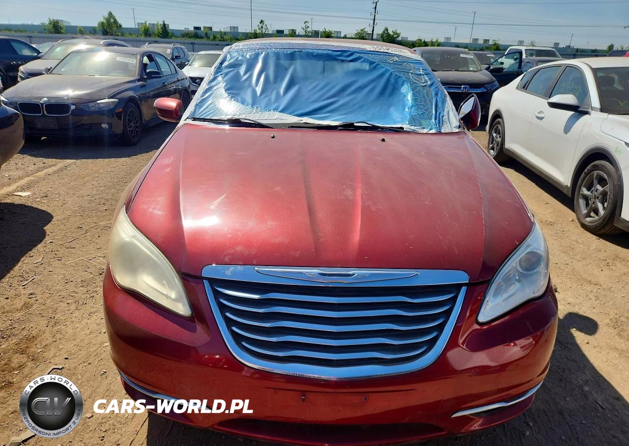 2012 Chrysler 200 Touring VIN:1C3CCBBB2CN107111 - 5