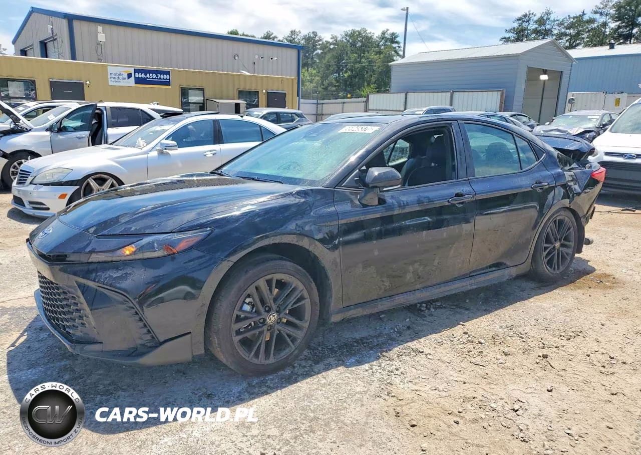 2025 Toyota Camry Se – zdjęcie 1 z 12