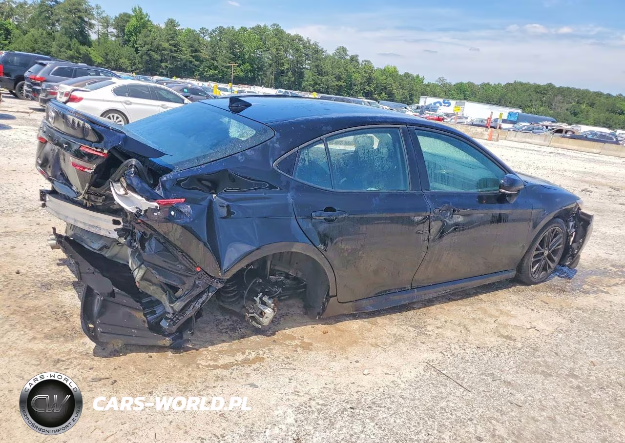 2025 Toyota Camry Se VIN:4T1DAACK9SU137902 - 3