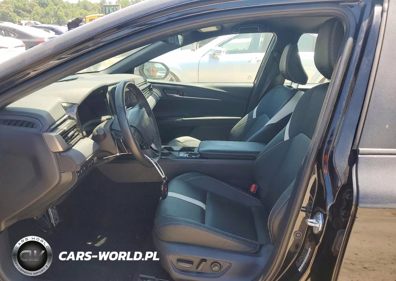 2025 Toyota Camry Se VIN:4T1DAACK9SU137902 - 7
