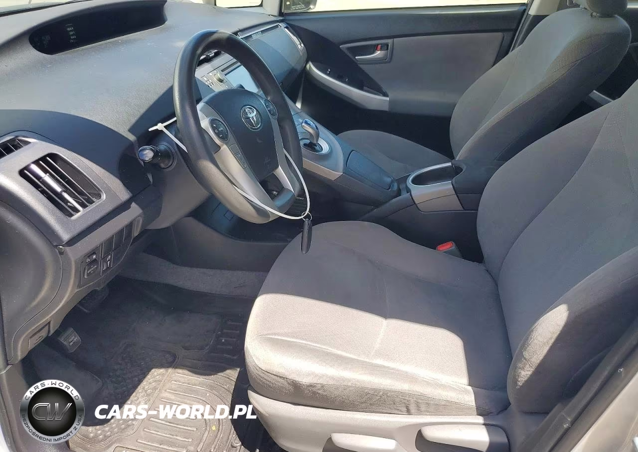 2015 Toyota Prius Two VIN:JTDKN3DU7F0466476 - 7