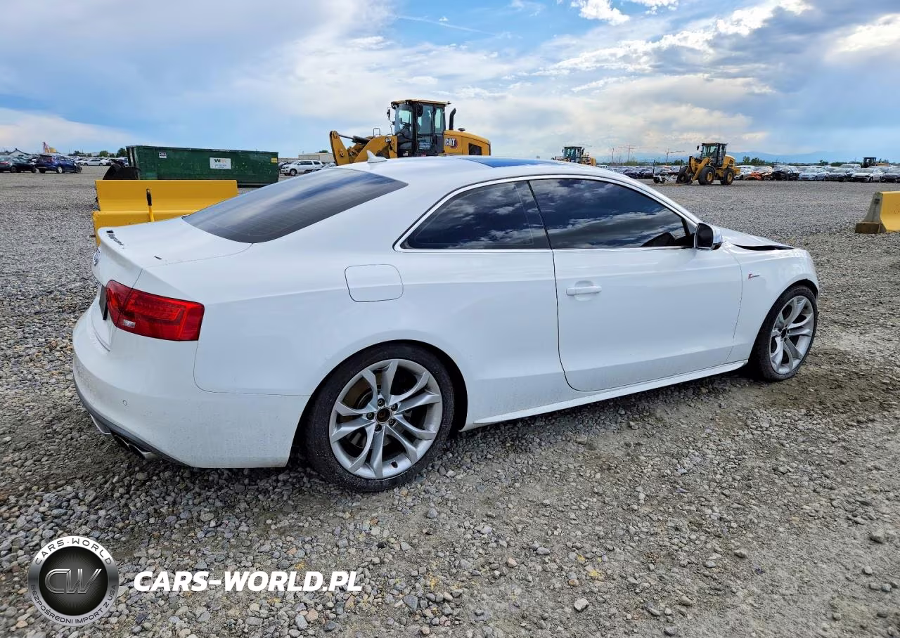 2014 Audi S5 Premium Plus VIN:WAUCGAFR1EA070285 - 3
