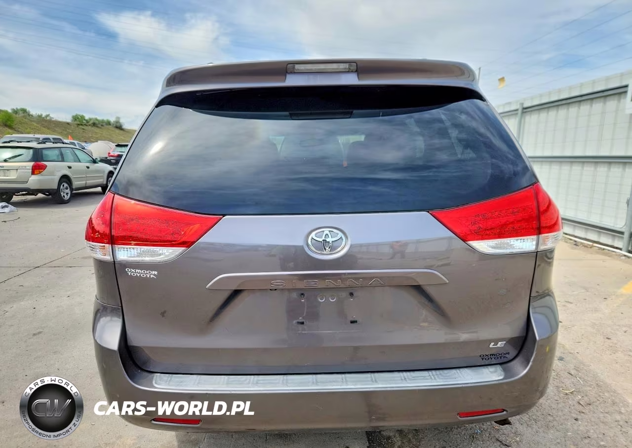 2011 Toyota Sienna Le VIN:5TDKK3DC0BS037624 - 6