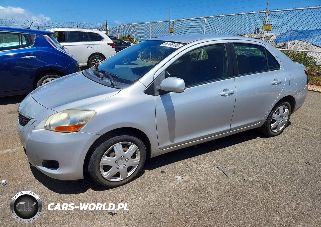 2010 Toyota Yaris Base