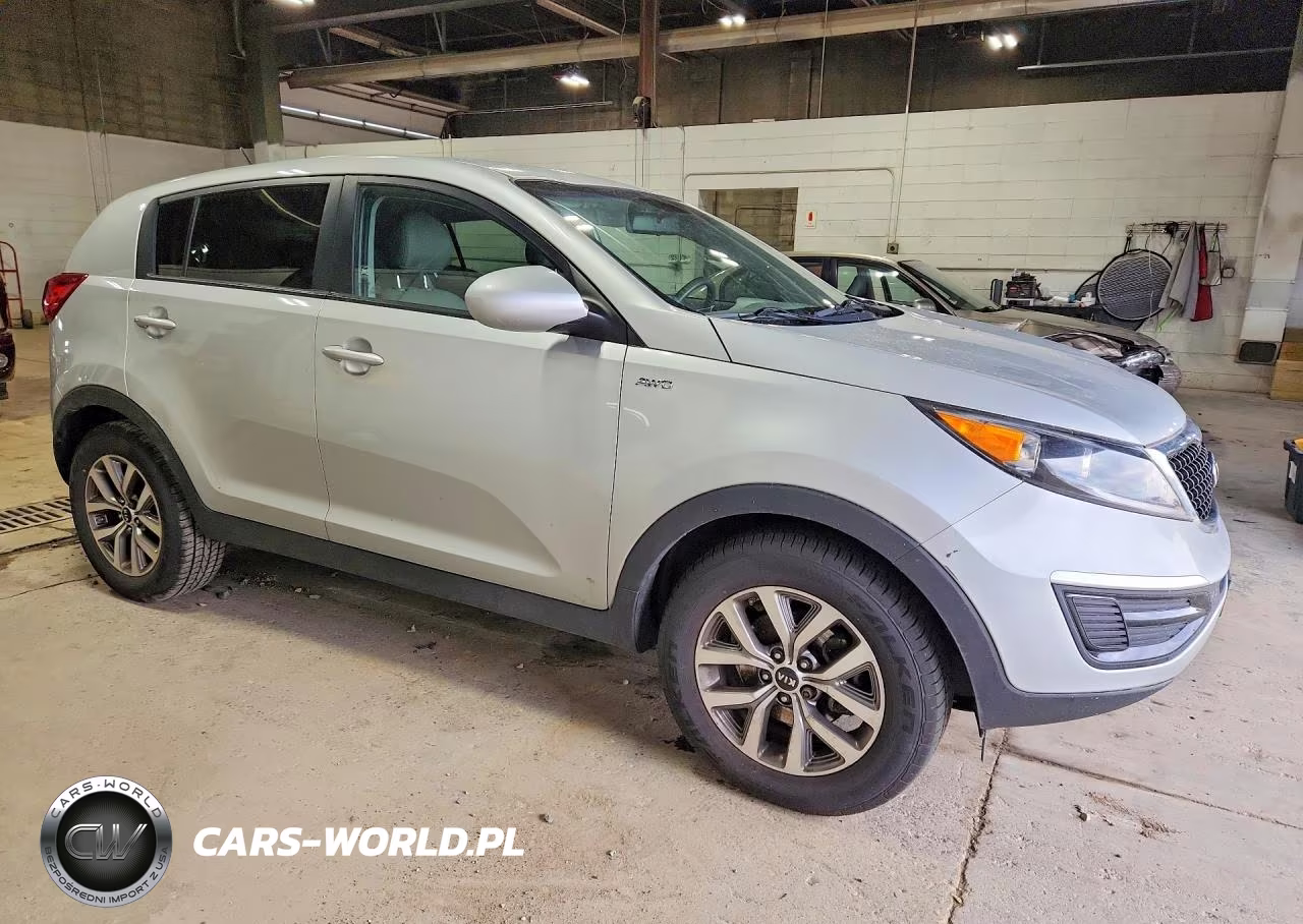 2016 Kia Sportage Lx VIN:KNDPBCAC9G7875663 - 4