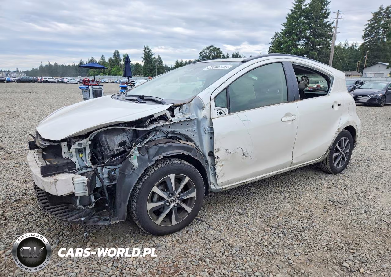 2019 Toyota Prius C L