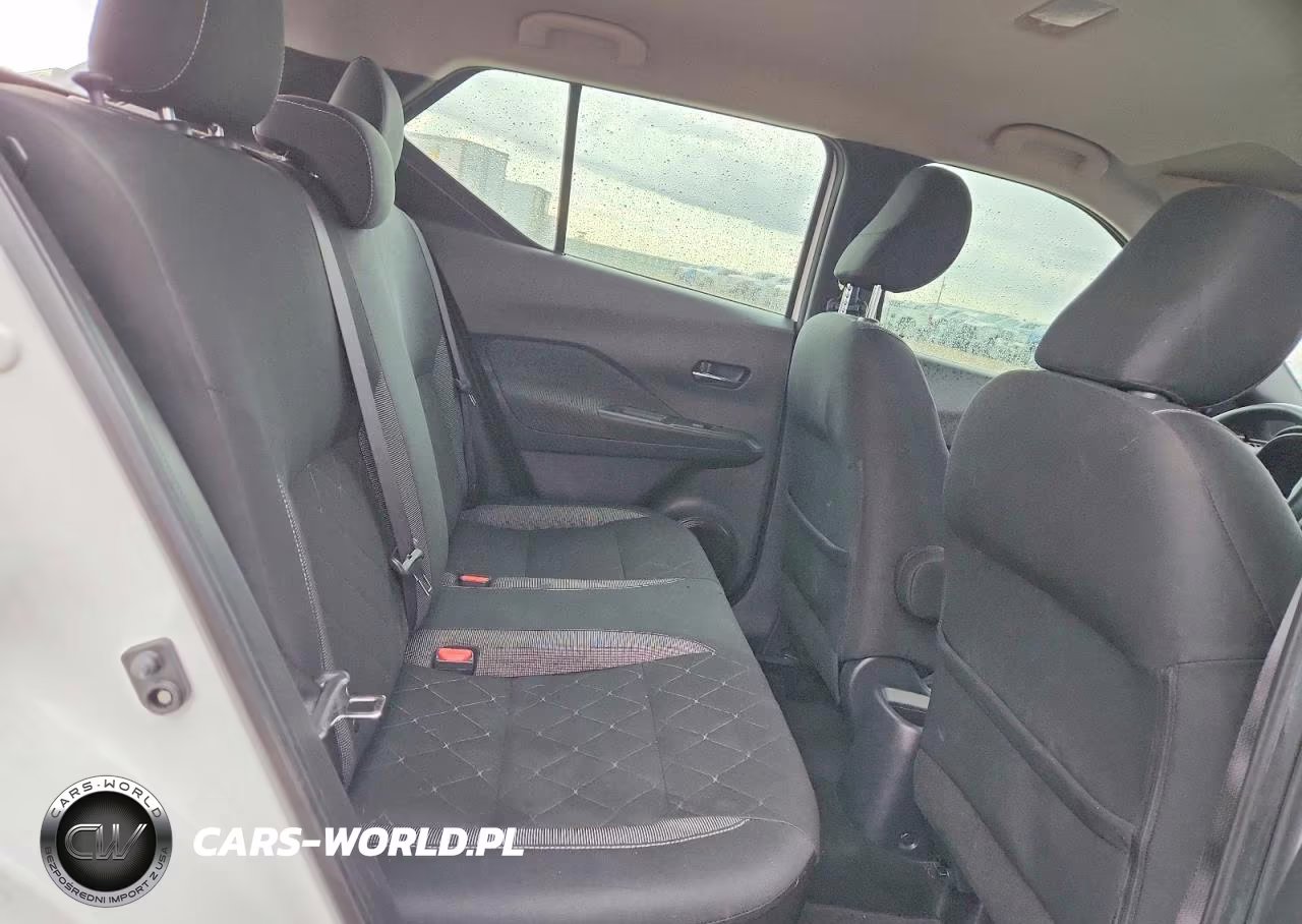 2019 Nissan Kicks Sv VIN:3N1CP5CU4KL526631 - 11