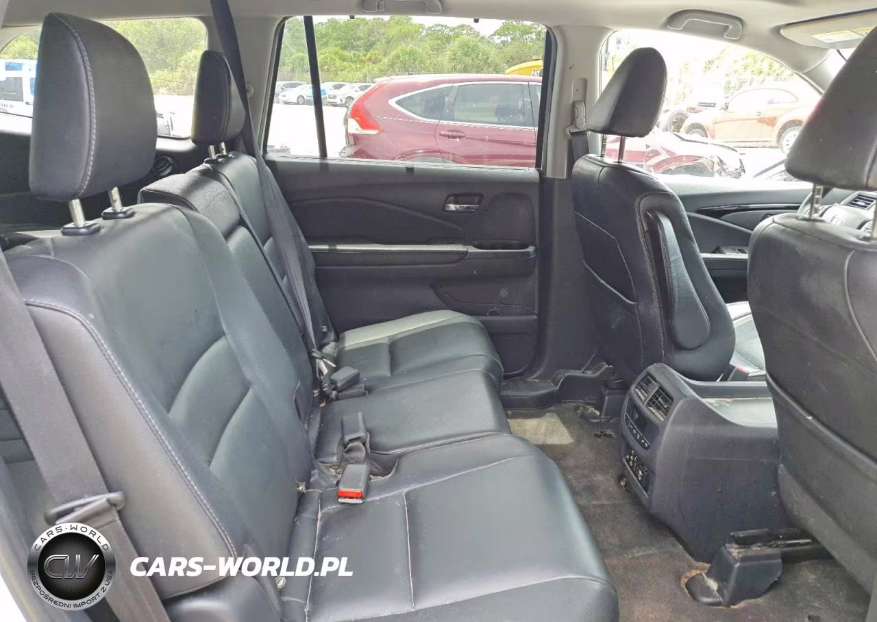 2017 Honda Pilot Touring VIN:5FNYF6H97HB044470 - 11