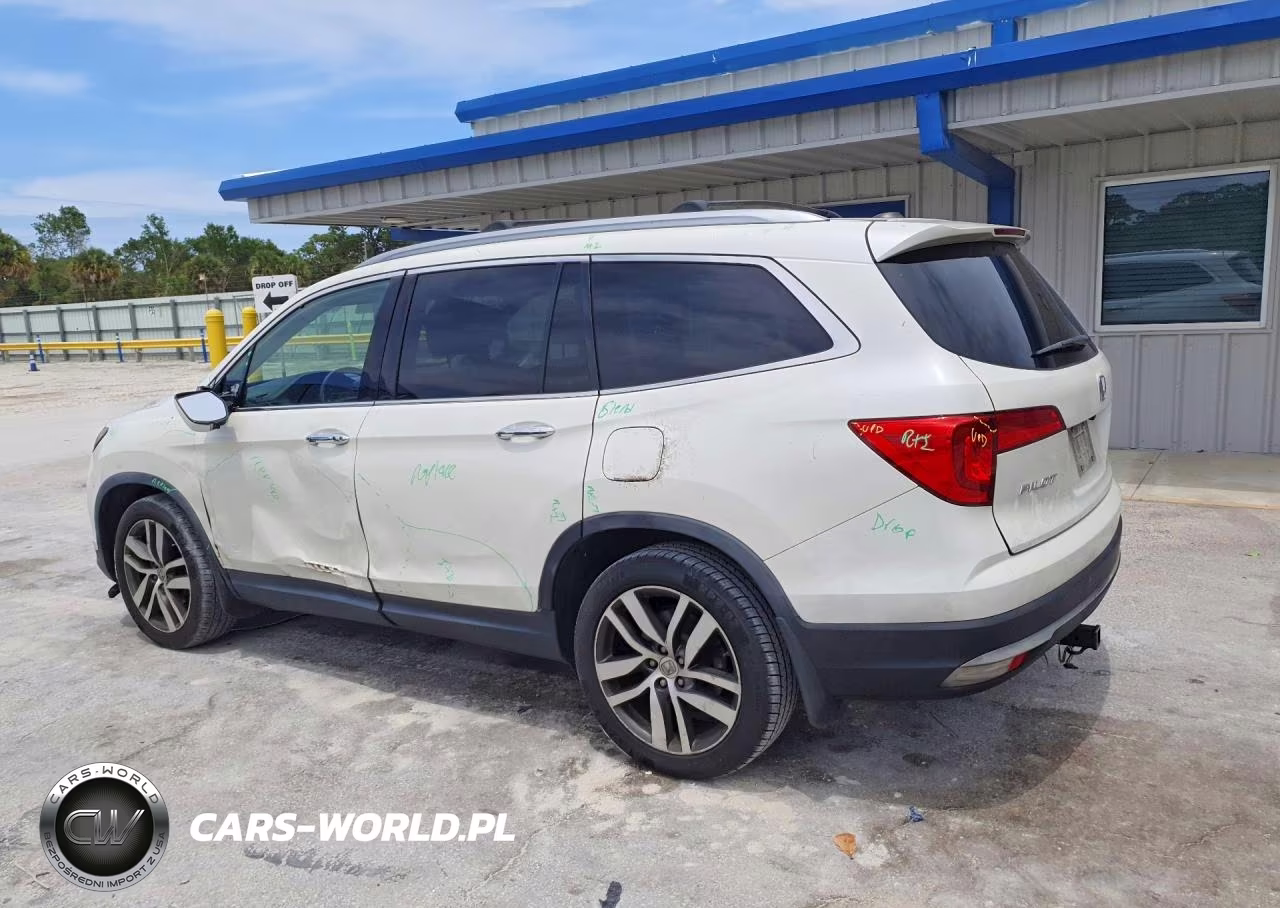 2017 Honda Pilot Touring VIN:5FNYF6H97HB044470 - 2