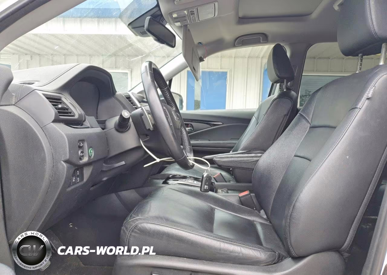 2017 Honda Pilot Touring VIN:5FNYF6H97HB044470 - 7