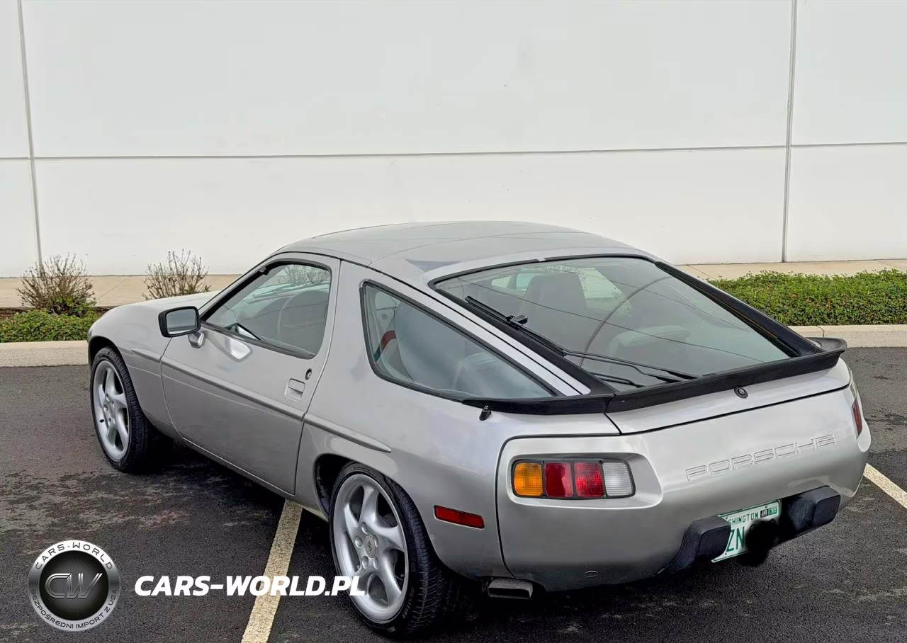 1982 Porsche 928 VIN:WP0JA092XCS820309 - 3