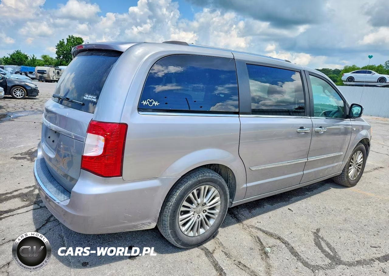 2014 Chrysler Town & Country Touring L VIN:2C4RC1CG4ER319895 - 3