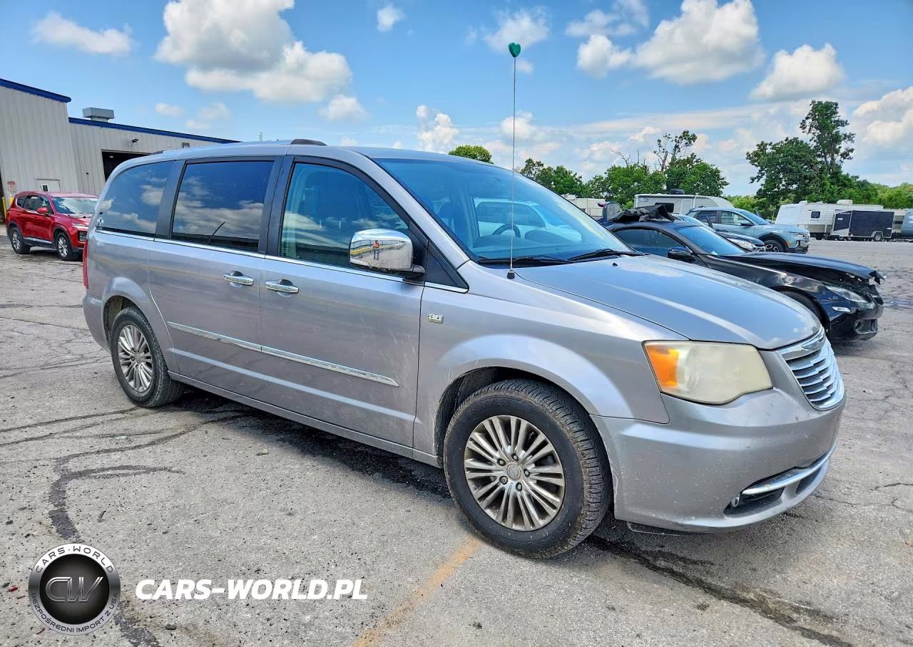 2014 Chrysler Town & Country Touring L VIN:2C4RC1CG4ER319895 - 4