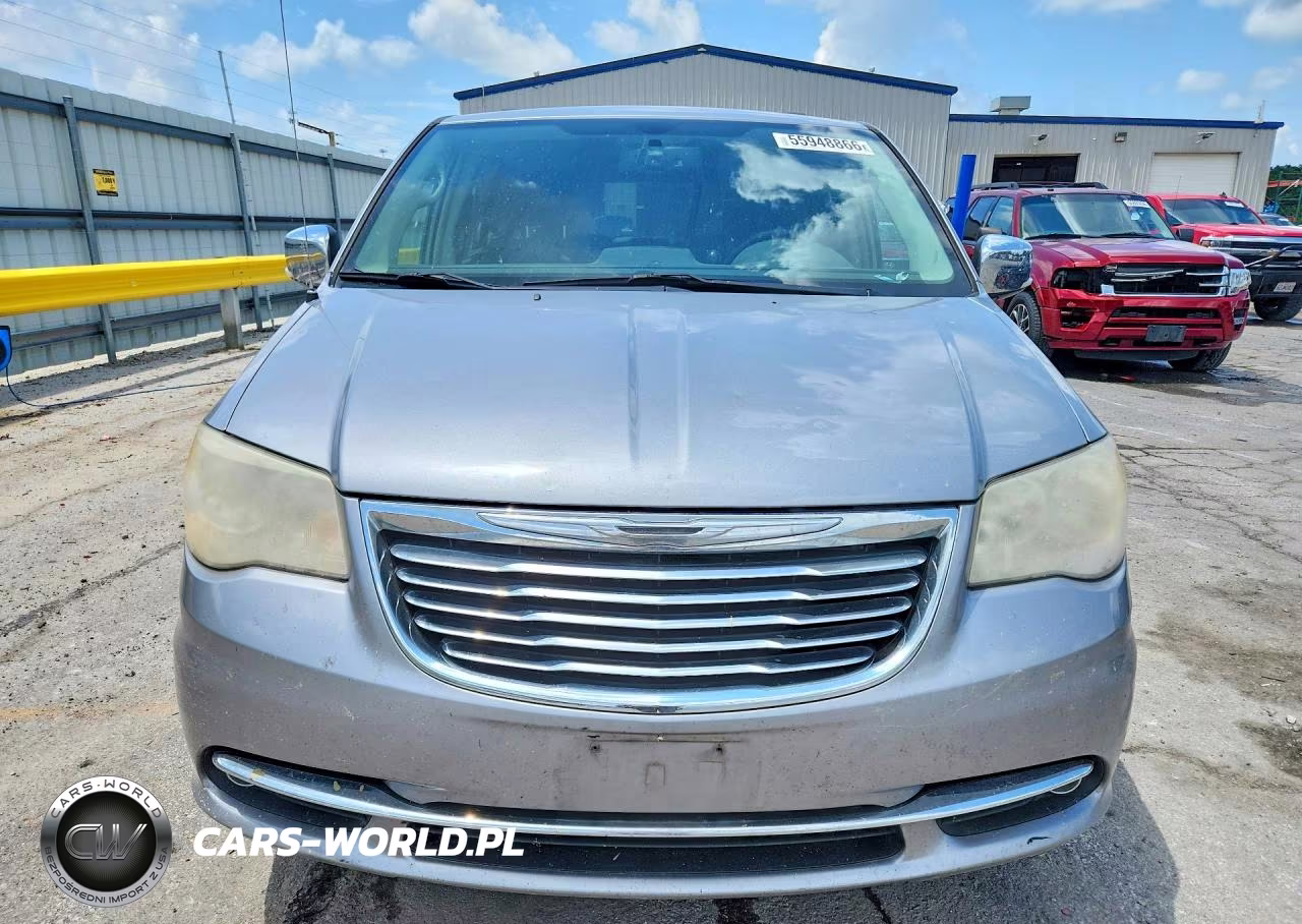 2014 Chrysler Town & Country Touring L VIN:2C4RC1CG4ER319895 - 5