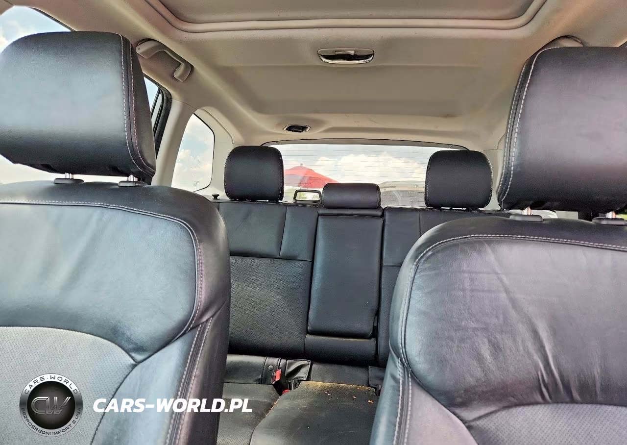 2015 Subaru Forester 2.5I Touring VIN:JF2SJAWC1FH401856 - 10
