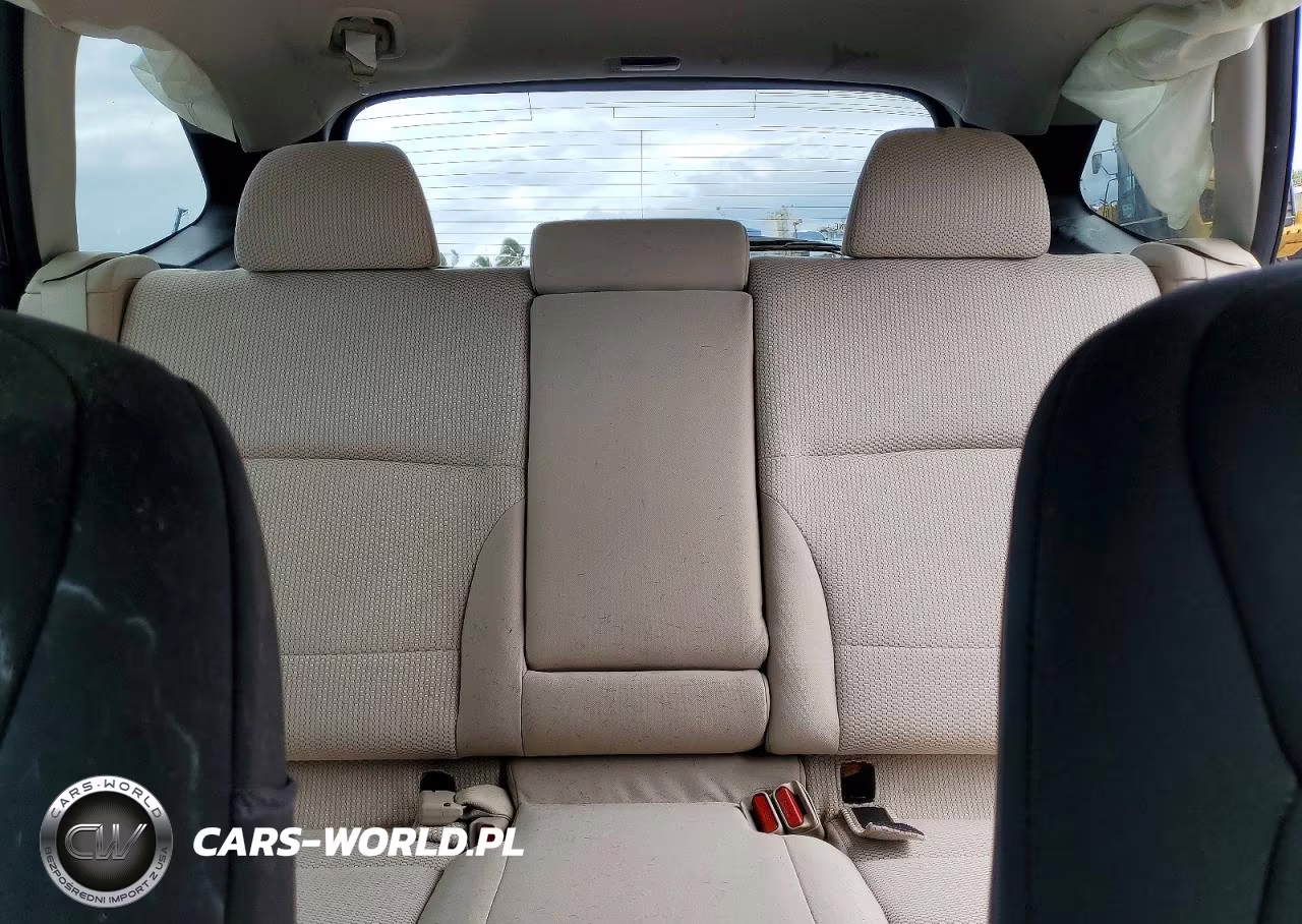 2018 Subaru Outback 2.5I Premium VIN:4S4BSAFC0J3300790 - 10