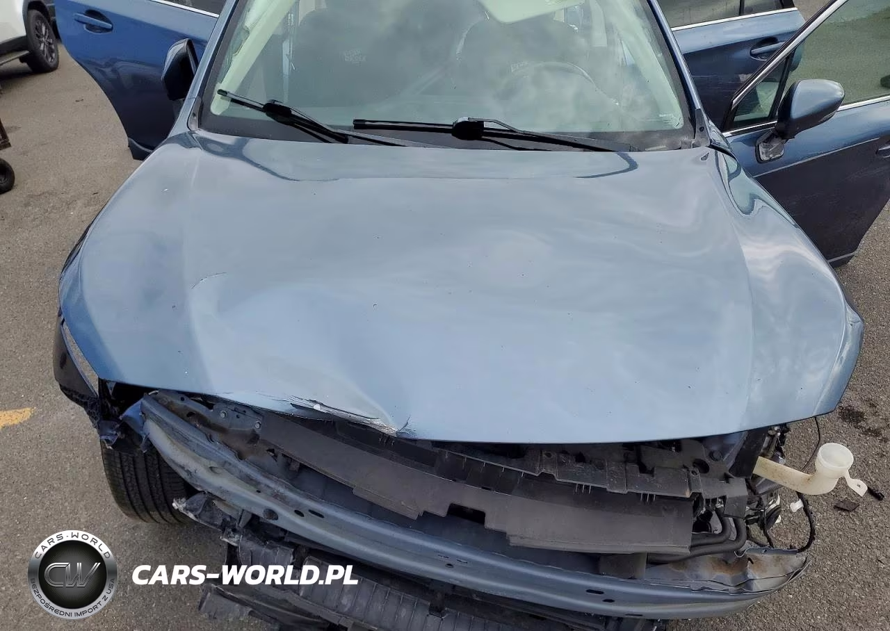2018 Subaru Outback 2.5I Premium VIN:4S4BSAFC0J3300790 - 12