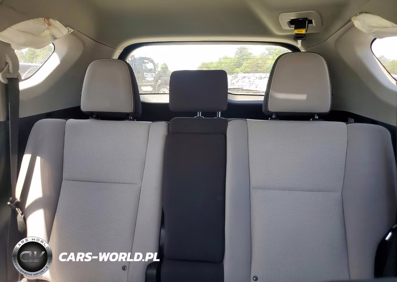 2018 Toyota Rav4 Xle VIN:2T3WFREV7JW458276 - 10