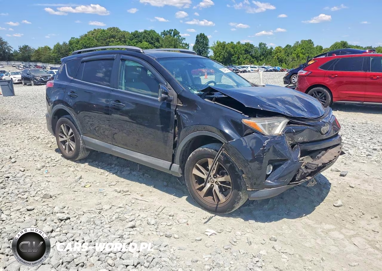 2018 Toyota Rav4 Xle VIN:2T3WFREV7JW458276 - 4
