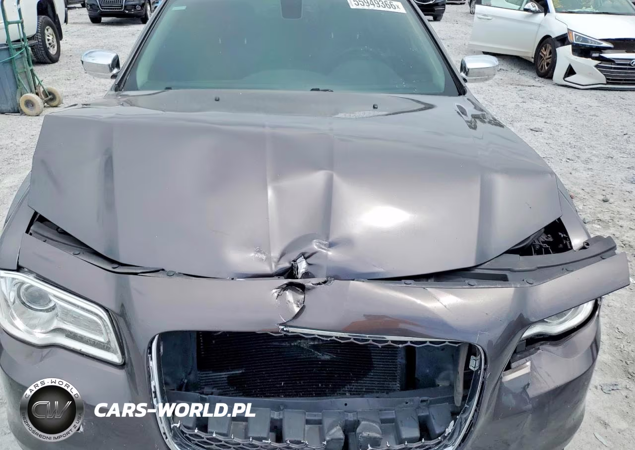 2015 Chrysler 300C VIN:2C3CCAEG0FH920672 - 11