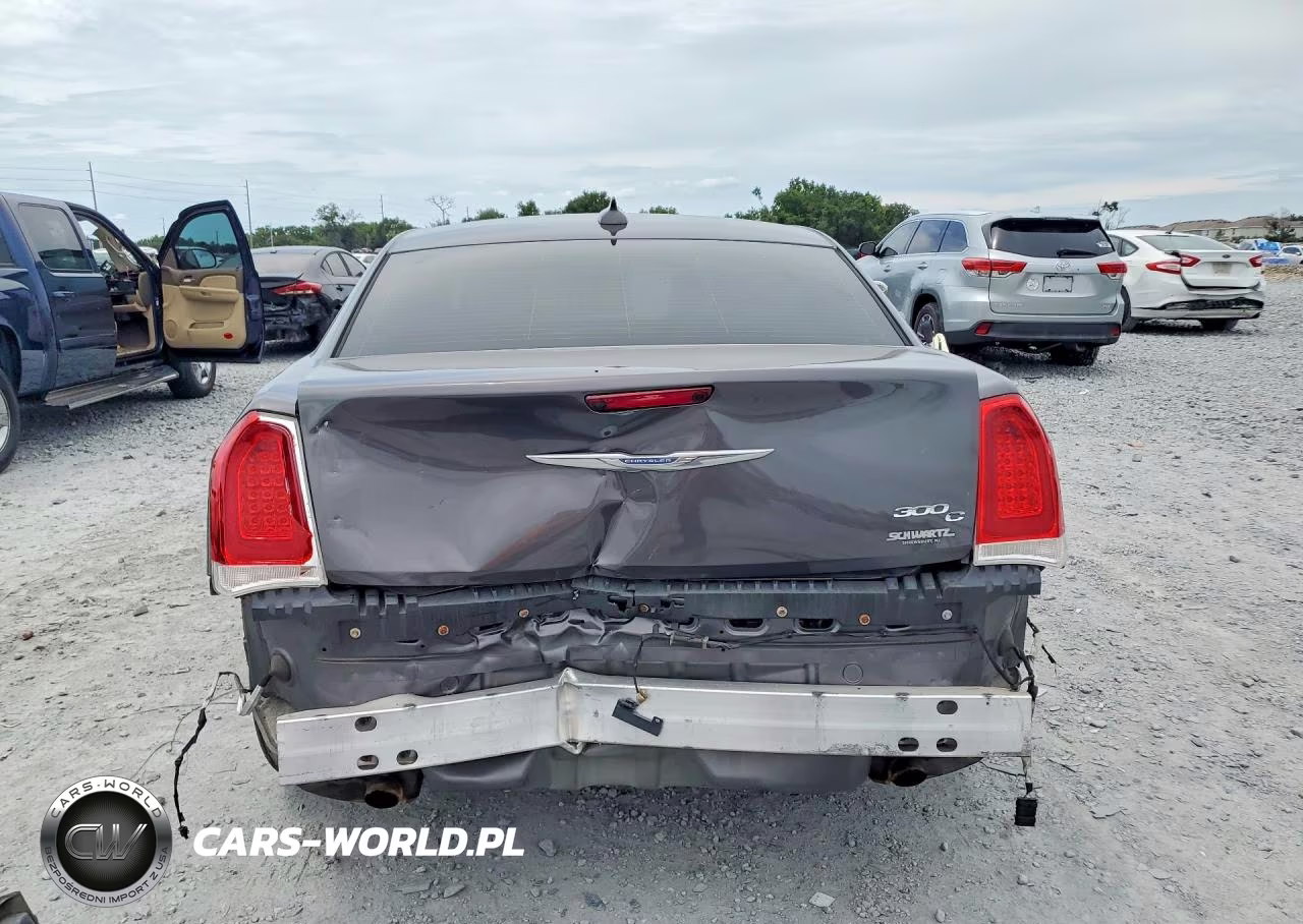 2015 Chrysler 300C VIN:2C3CCAEG0FH920672 - 6