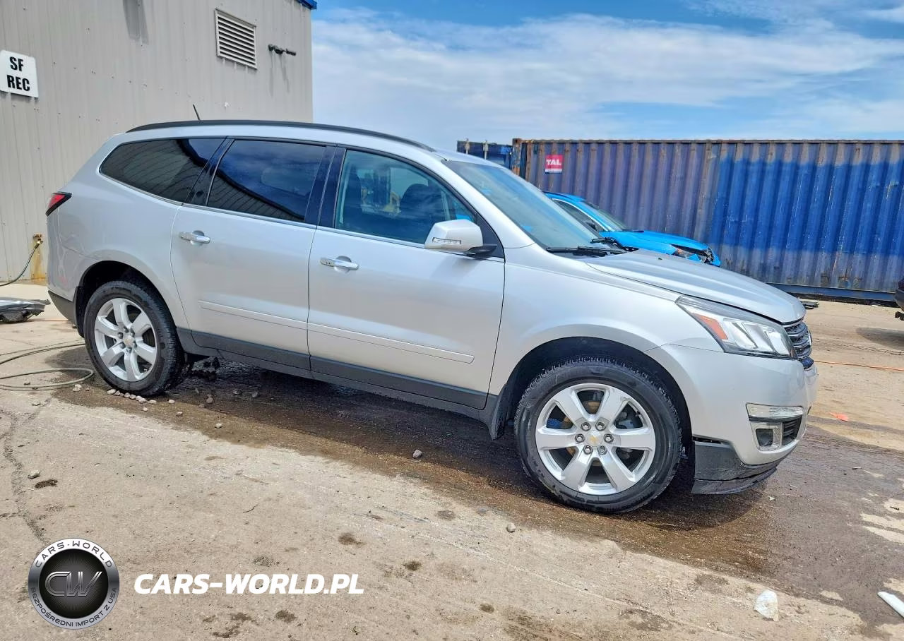 2017 Chevrolet Traverse Lt VIN:1GNKRGKD7HJ206243 - 4