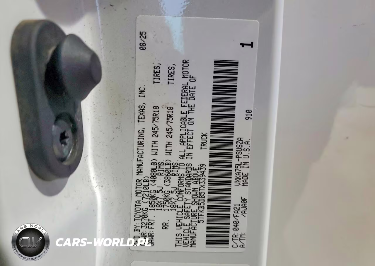 2026 Toyota Tundra Sr VIN:5TFKB5DB5TX339439 - 12