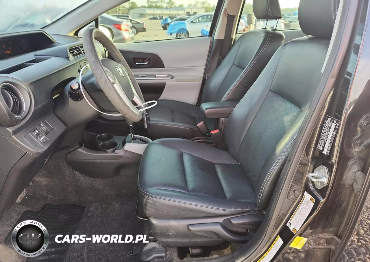 2012 Toyota Prius C Four VIN:JTDKDTB33C1522769 - 7