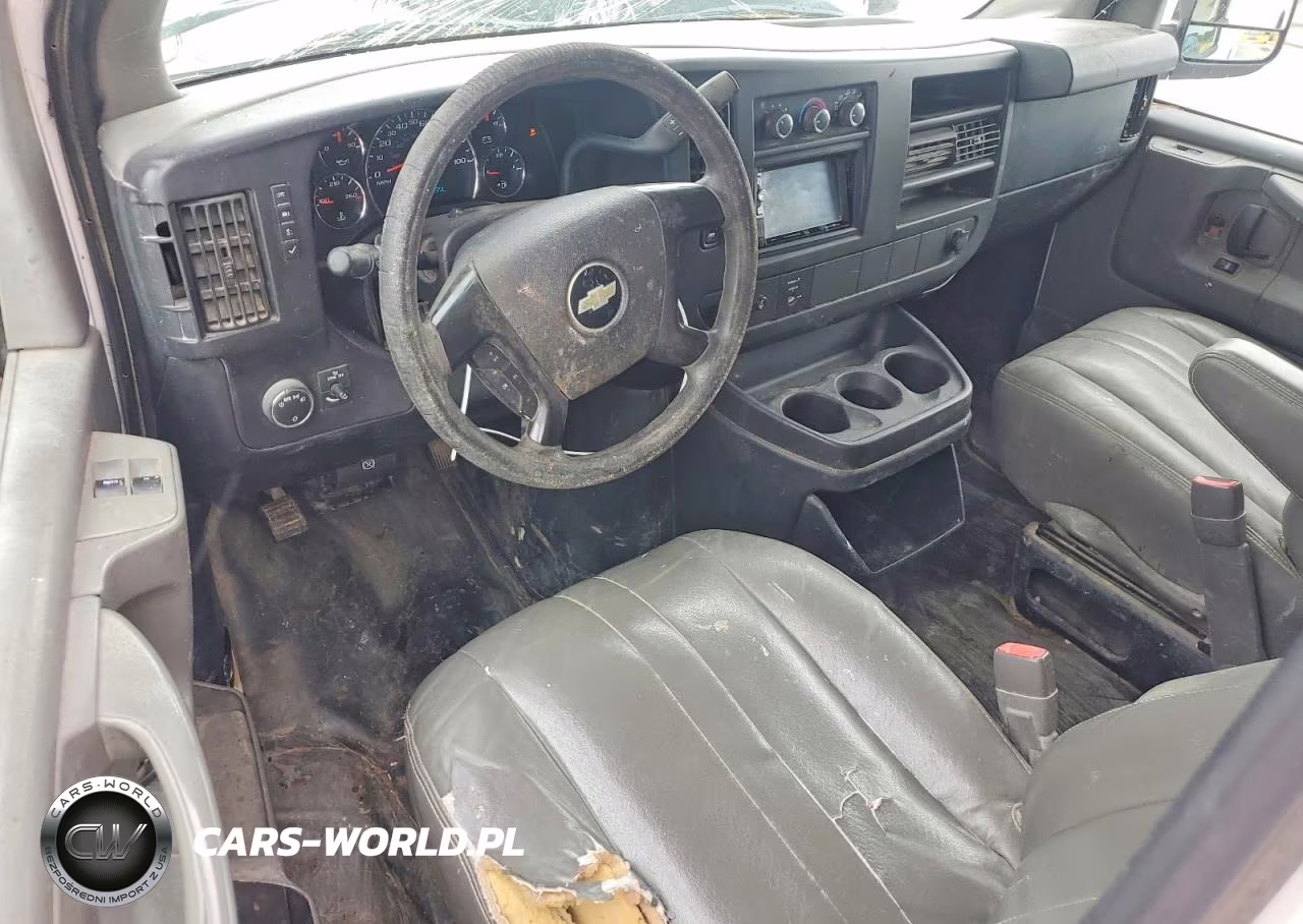 2014 Chevrolet Express G2500 VIN:1GCWGFCA6E1120139 - 8